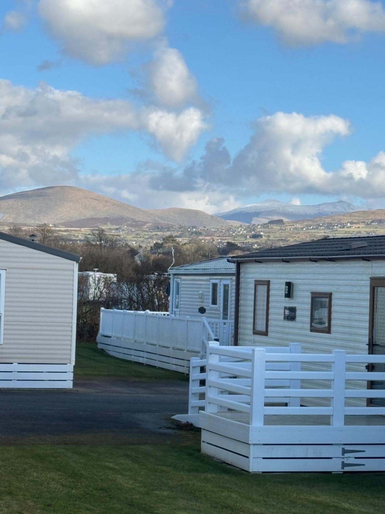 Snowdon View, White Tower Holiday Park Карнарвон Экстерьер фото
